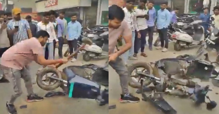Man Smashed His Ola Bike In front Of Ola Showroom 