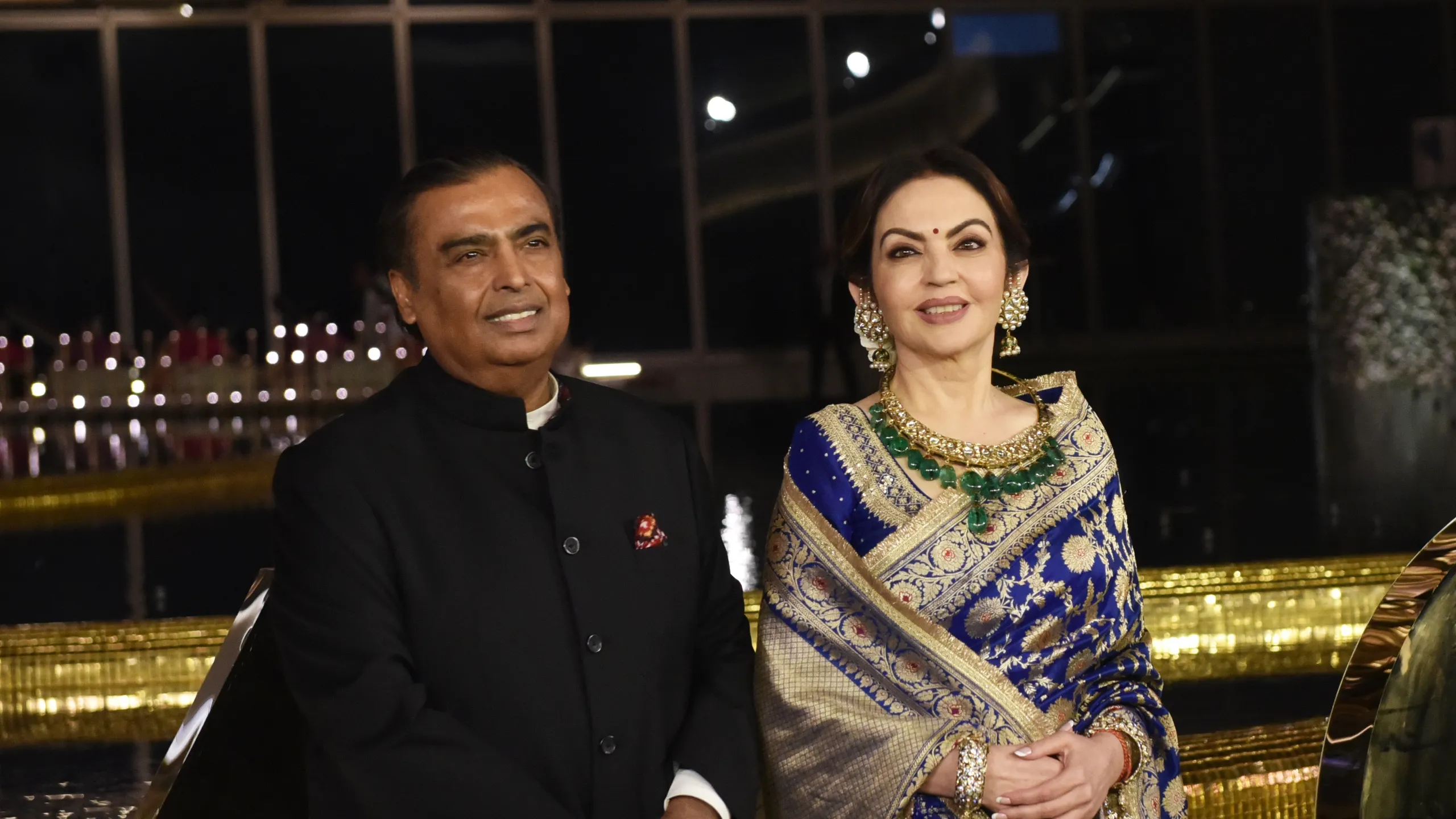 Mukesh Ambani Cook Salary​ | Mukesh Ambani House workers Salary