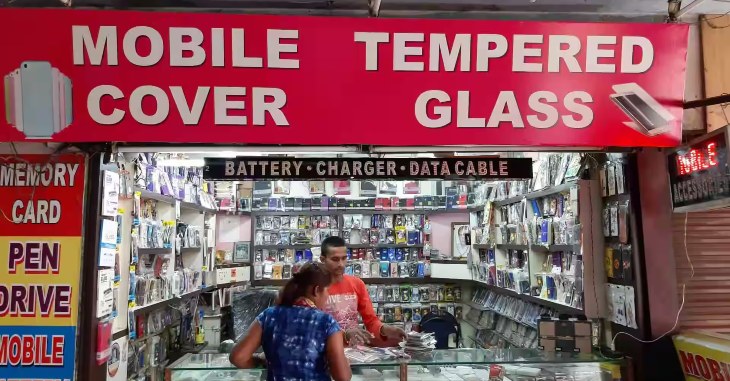 Tempered Glass And Mobile Back Cover Printing Shop